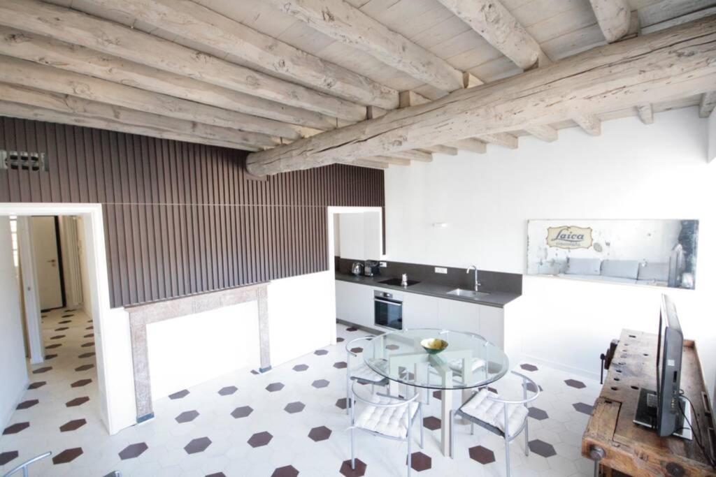 Charmant Maison In Centro 토리노 외부 사진